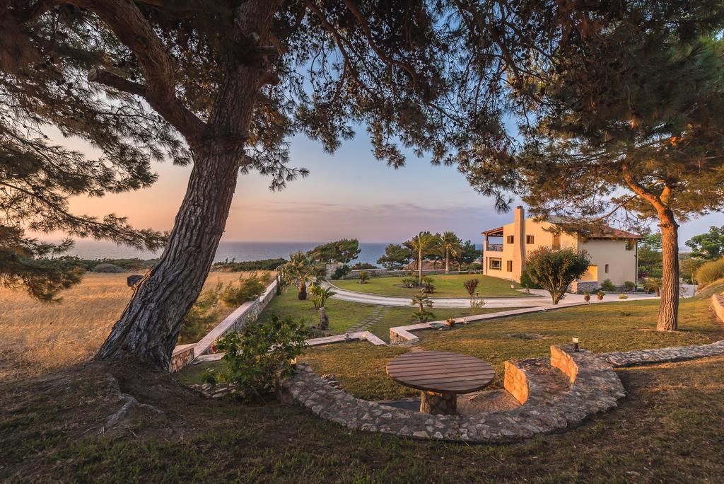 Villa Russelia Kalavárda Eksteriør bilde